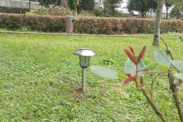 戶外LED草坪滅蚊器太陽(yáng)能滅蚊燈